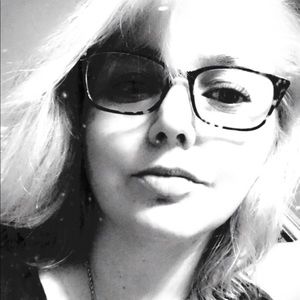 Meet your Posher, Earnestine